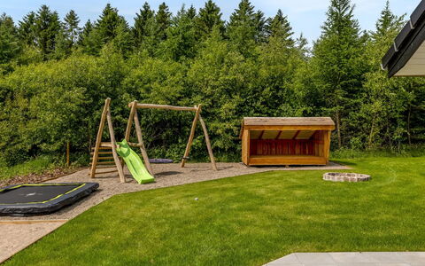 Alvira - 30Km from the Sea: Wood, Garden, Backyard, Landscaping, Hardwood, Wood Stain, Lawn, Shade, Yard, Garden Buildings