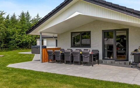 Alvira - 30Km from the Sea: Roof, Home, Siding, Cottage, Shade, Outdoor Furniture, Garden Buildings, Porch, Estate, Outdoor Structure