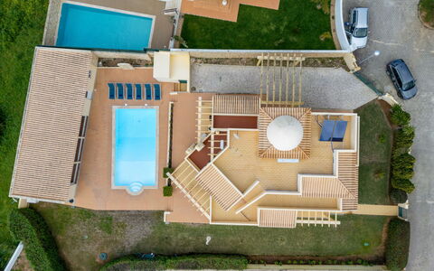 Mar: Furniture, Interior Design, Flooring, Wood, Ceiling, Floor, Chair, Table, Apartment, Lighting