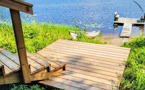 Kelokki: Wood, Wood Flooring, Hardwood, Dock, Plank, Boardwalk, Deck, Wood Stain, Walkway, Lumber