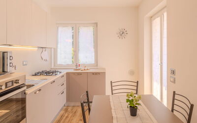 Accommodation:&nbsp;Calicantus 100.1
