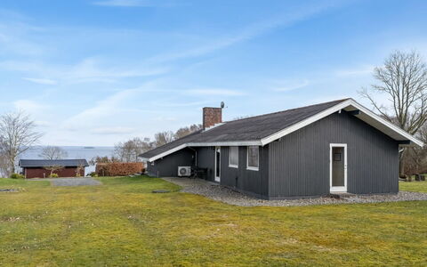 Tosti - 180M to the Fjord: Apartment, Condominium, Estate, Balcony, Villa, Hotel