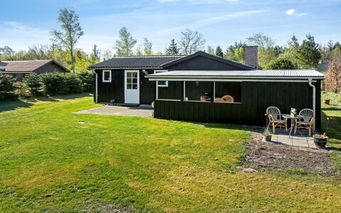 Yaris - from the Sea: House, Roof, Home, Cottage, Shed, Garden Buildings, Siding, Yard, Log Cabin, Hut