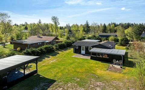 Yaris - from the Sea: Residential Area, Shrub, House, Home, Garden, Estate, Shade, Landscaping, Lawn