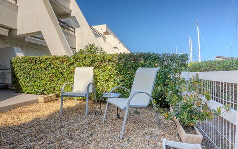 Les Rivages D'Ulysse: Urban Design, Shade, Balcony