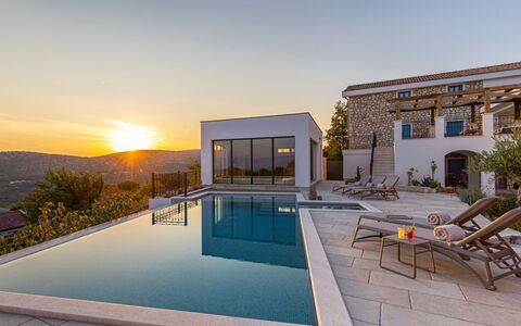 Vila 72: Swimming Pool, Resort, Villa, Eco Hotel, Hotel, Hacienda, Resort Town