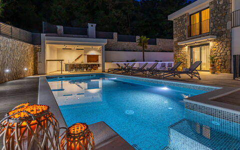 Vila 72 Vila 21: Swimming Pool, Resort, Villa, Eco Hotel, Hotel, Hacienda, Resort Town