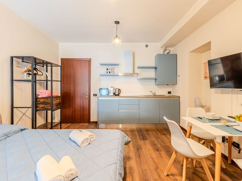 Accommodation:&nbsp;Piazza San Giuseppe 600.4
