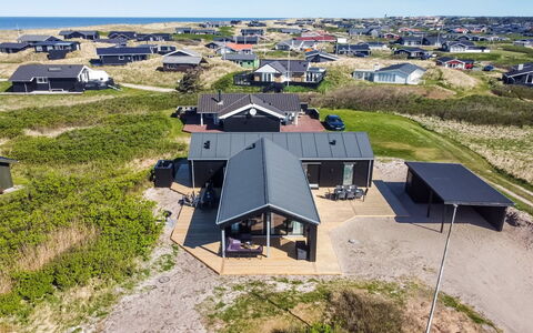 Jouni - 200M from the Sea: Grass, Grassland, Land Lot, Cottage, Rural Area, Meadow, Garden Buildings, Garden, Shed