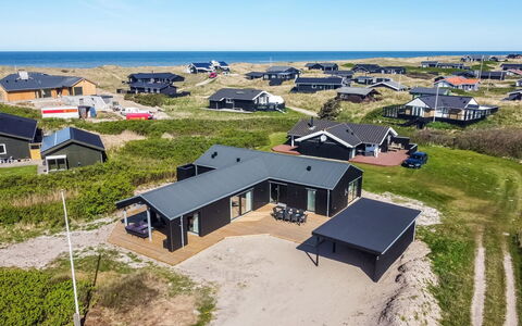Jouni - 200M from the Sea: Grass, Grassland, Land Lot, Cottage, Rural Area, Meadow, Garden Buildings, Garden, Shed
