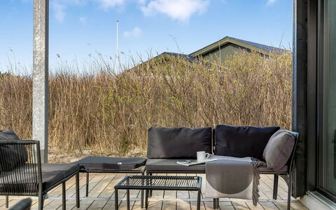 Jouni - 200M from the Sea: Grass, Grassland, Land Lot, Cottage, Rural Area, Meadow, Garden Buildings, Garden, Shed