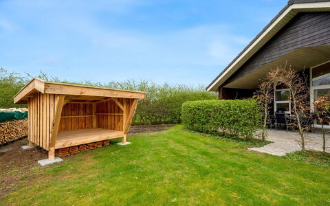 Gertrud - 950M to the Fjord: Estate, Shade, Driveway, Farmhouse