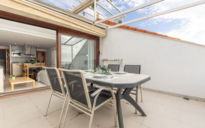 Accommodation:&nbsp;Voramar 535.3