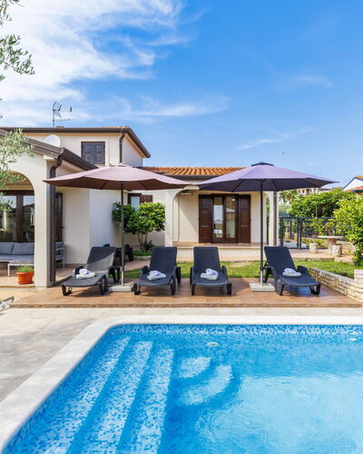 Villa Lucas