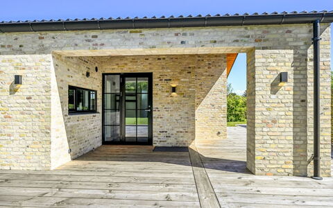 Tähti - 425M from the Sea: Roof, House, Residential Area, Home, Estate, Cottage, Design