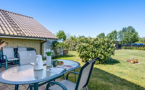 Darina - 150M from the Sea: Apartment, Condominium, Estate, Balcony, Villa, Hotel
