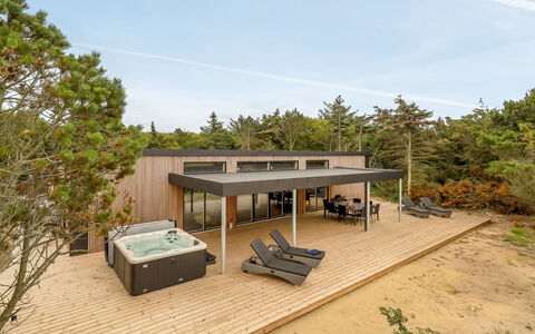 Øthger - 1.3Km from the Sea: House, Roof, Home, Cottage, Shed, Garden Buildings, Siding, Yard, Log Cabin, Hut