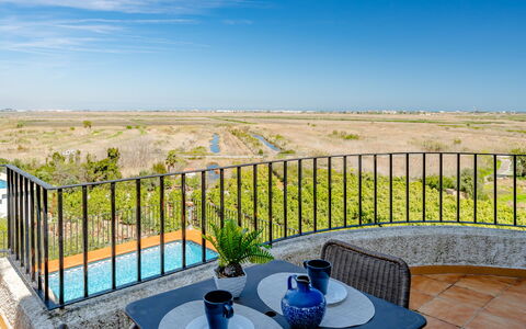 Los Delfines: Apartment, Furniture, Residential Area, Balcony, Condominium, Chair, Shade, Resort, Coast, Hotel