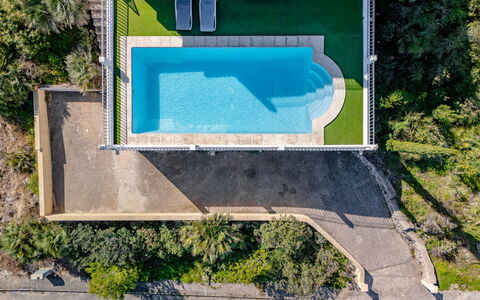 Los Limoneros: Apartment, Furniture, Residential Area, Balcony, Condominium, Chair, Shade, Resort, Coast, Hotel