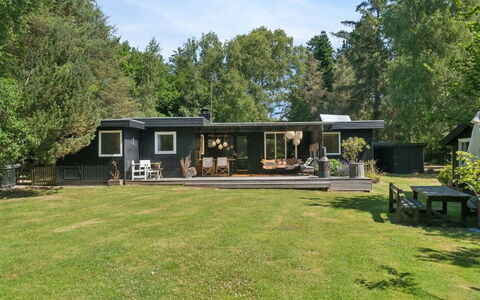 Tatyana - 1.6Km from the Sea: Estate, Shade, Driveway, Farmhouse