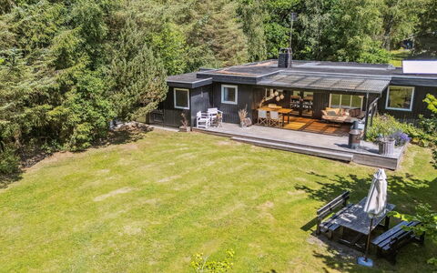 Tatyana - 1.6Km from the Sea: Estate, Shade, Driveway, Farmhouse