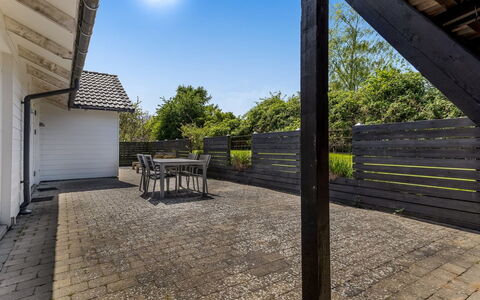 Prohor - 150M from the Sea: Estate, Shade, Driveway, Farmhouse