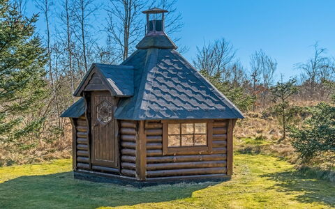 Thorvor - 400M from the Sea: Wood, Landscape, Roof, Rural Area, Hut, Garden Buildings, Shed, Log Cabin, Cottage, Shack