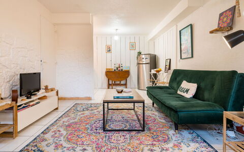 Long Beach: Furniture, Wood, Interior Design, Cabinetry, Kitchen, Flooring, Countertop, Cupboard, Room, Wood Stain