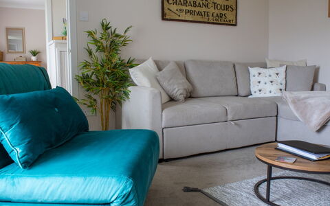 Taigh Mhurdaidh: Furniture, Wood, Interior Design, Cabinetry, Kitchen, Flooring, Countertop, Cupboard, Room, Wood Stain