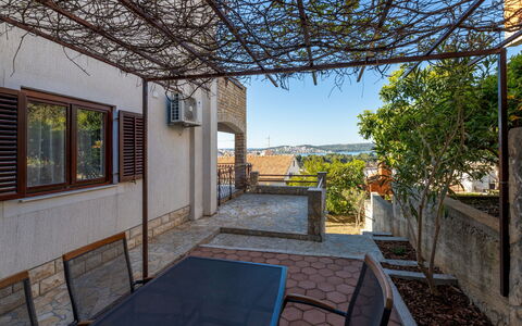 Trogir 162: Furniture, Wood, Interior Design, Cabinetry, Kitchen, Flooring, Countertop, Cupboard, Room, Wood Stain