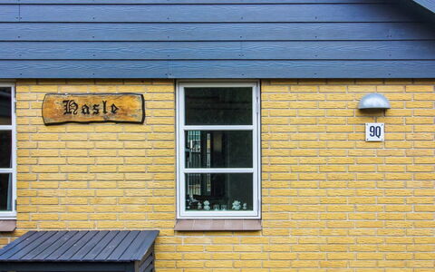 Felicia - 200M from the Sea: Building, House, Window, Home, Roof, Residential Area, Shrub, Cottage, Land Lot