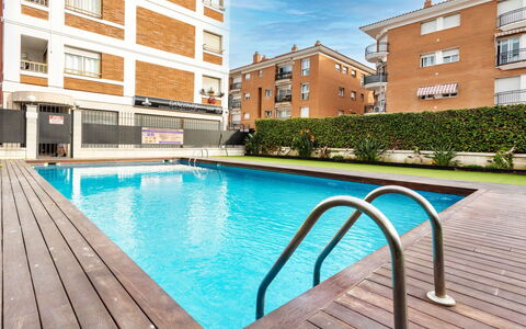 Homey: Apartment, Condominium, Balcony, Swimming Pool, Hotel