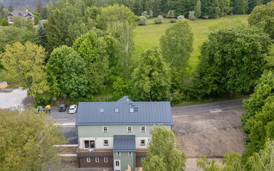 Hřensko 5: Tree, Roof, Home, House, Cottage, Rural Area, Estate, Farmhouse, Driveway, Siding