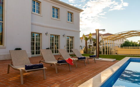 Zara: Swimming Pool, Home, Residential Area, House, Estate, Door, Courtyard, Resort, Villa, Mansion
