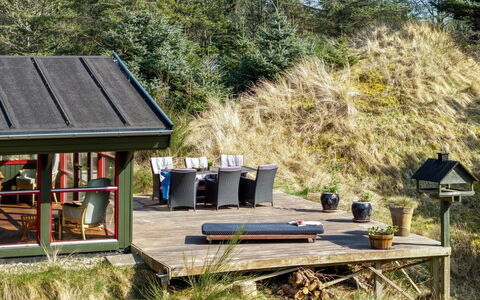 Nimrod - 800M from the Sea: Cottage, Roof, Rural Area, Outdoor Furniture, Garden Buildings, Garden, Outdoor Table, Shed, Hardwood, Outdoor Structure