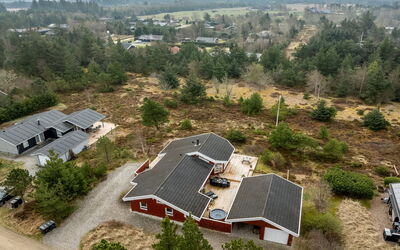 Gunborg - 2.5Km from the Sea