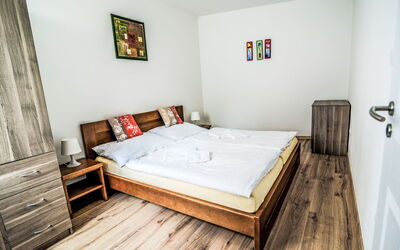 Accommodation:&nbsp;Dueta 102.1