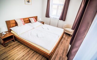 Accommodation:&nbsp;Dueta 102.3