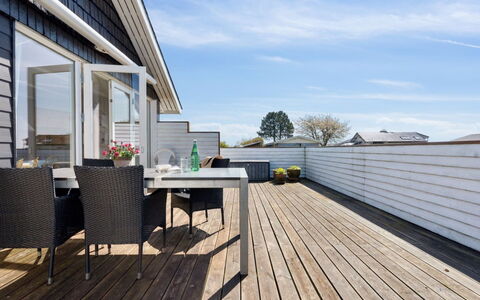 Hira - 200M from the Sea: Roof, House, Home, Cottage, Door, Siding, Deck, Porch, Plank, Hardwood