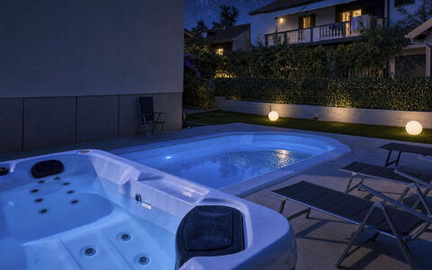 Helen: Swimming Pool, Bathtub, Plumbing Fixture, Jacuzzi, Resort, Water Feature, Landscape Lighting, Hotel, Design