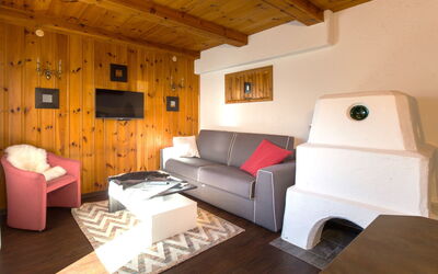 My Nest 227.3: Furniture, Interior Design, Wood, Flooring, Room, Ceiling, Floor, Couch, Living Room, Lighting