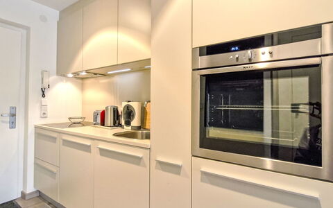 Bergnest: Kitchen, Kitchen Appliance, Major Appliance, Interior Design, Countertop, Cabinetry, Flooring, Home Appliance, Ceiling, Floor
