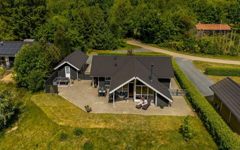 Truels - 30Km from the Sea: Grass, Grassland, Land Lot, Cottage, Rural Area, Meadow, Garden Buildings, Garden, Shed