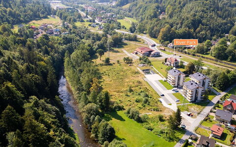 River Park: Residential Area, Building, Home, Neighbourhood, House, Suburb, Bird'S-Eye View, Landscape, Coast, Coastal And Oceanic Landforms