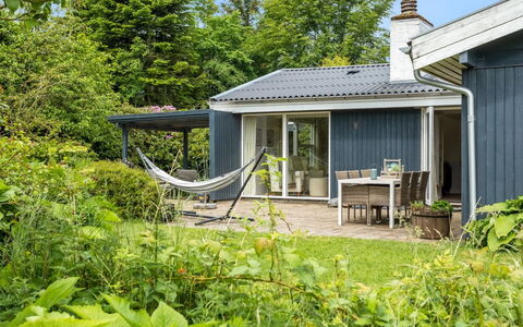 Vangel - 350M from the Sea: Grass, Grassland, Land Lot, Cottage, Rural Area, Meadow, Garden Buildings, Garden, Shed