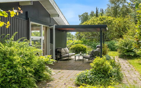 Vangel - 350M from the Sea: Grass, Grassland, Land Lot, Cottage, Rural Area, Meadow, Garden Buildings, Garden, Shed