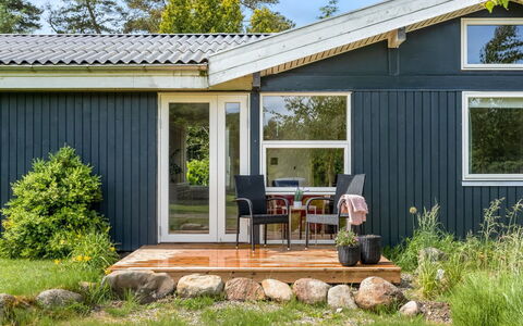 Vangel - 350M from the Sea: Grass, Grassland, Land Lot, Cottage, Rural Area, Meadow, Garden Buildings, Garden, Shed