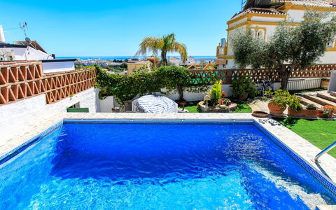 Celia Luise: Blue, Swimming Pool, Resort, Eco Hotel, Leisure, Hotel, Villa, Estate, Resort Town, Balcony