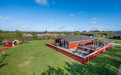 Seba - 1Km to the Fjord: Grass, Grassland, Land Lot, Cottage, Rural Area, Meadow, Garden Buildings, Garden, Shed