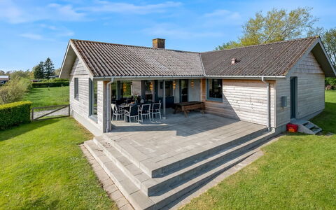 Fridoline - 450M from the Sea: Grass, Grassland, Land Lot, Cottage, Rural Area, Meadow, Garden Buildings, Garden, Shed